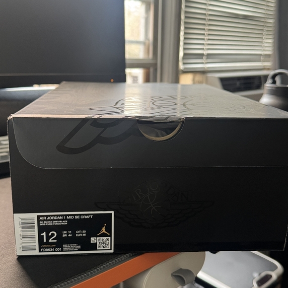 Air Jordan 1 Mid SE Craft - Picture 15 of 15